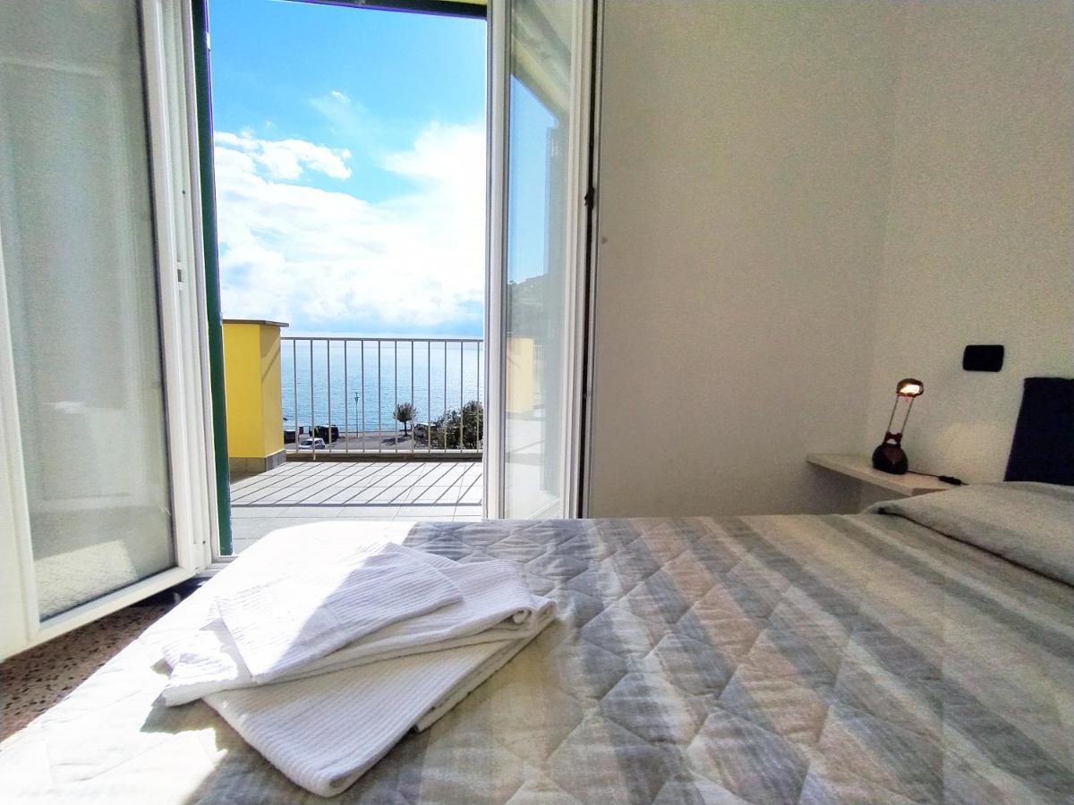 Monia House Sea View Apartment Levanto Bagian luar foto